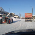 Ежедневно работаем с уборкой и вывозом снега